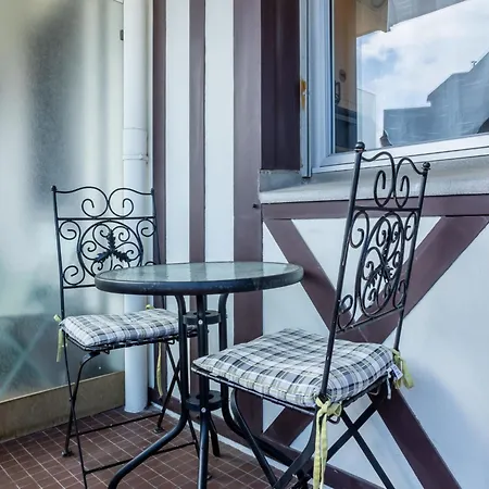 Апартаменты Ascot By Interhome